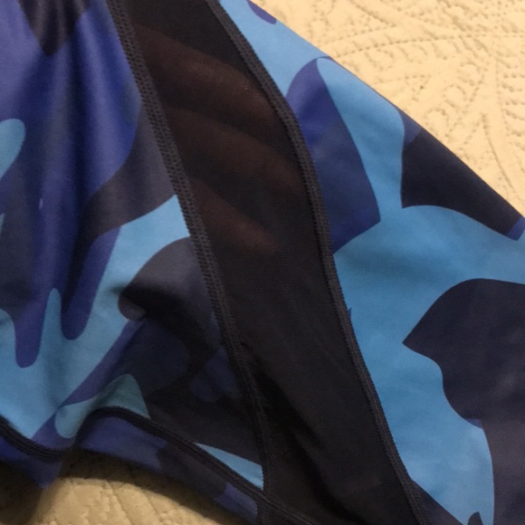 ZYIA Blue Camo Light n Tights, 28” Full-Length, Mesh Inlays, High Compression - Picture 8 of 8